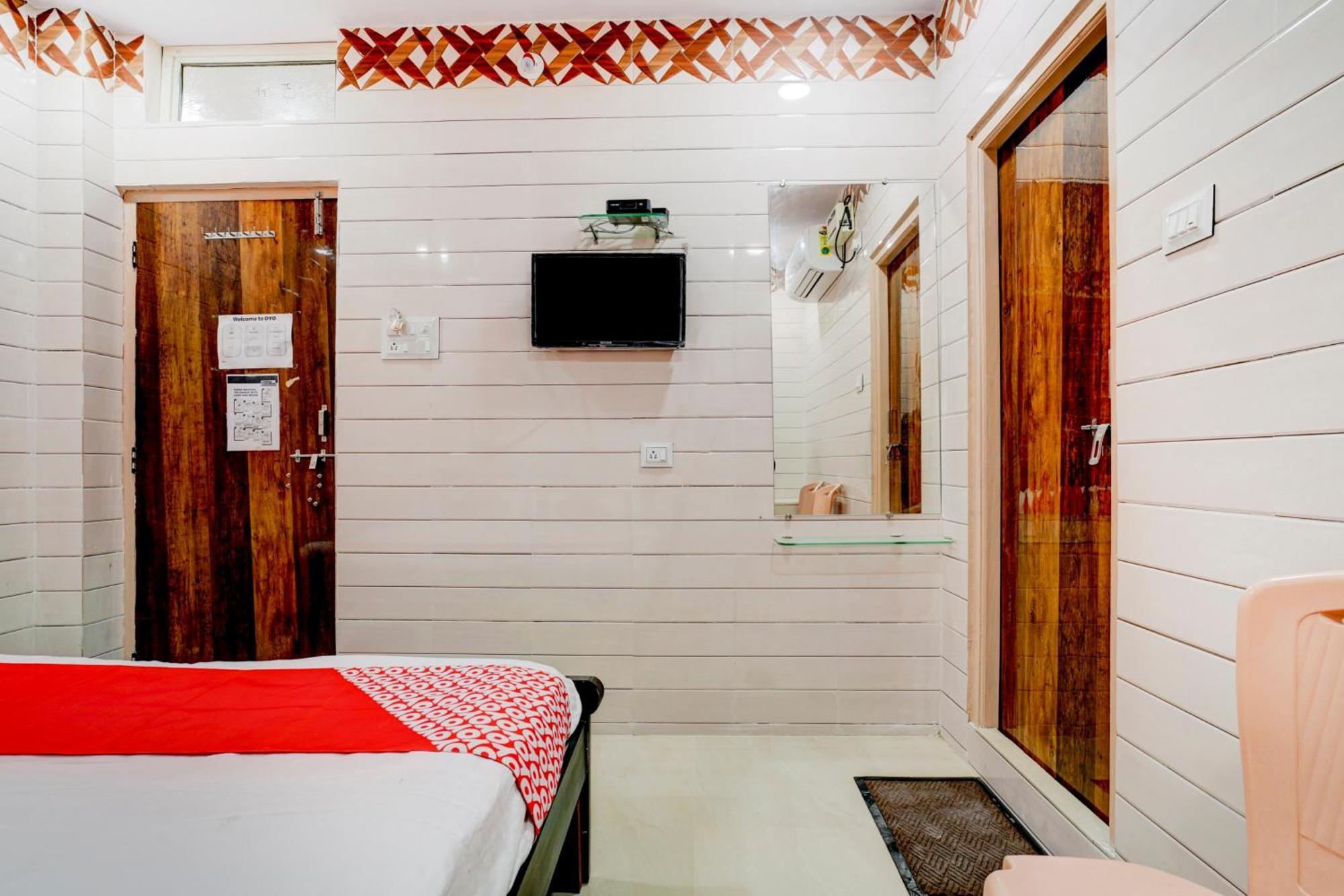 Hotel O Aroma Classic Near Nampally Main Railway Station حيدر أباد المظهر الخارجي الصورة