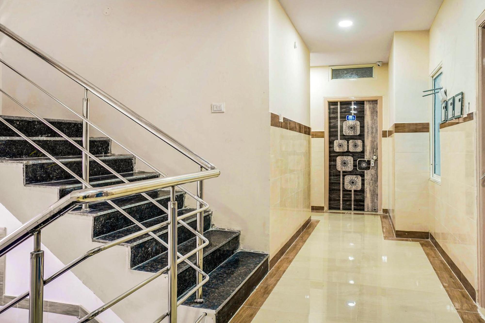 Hotel O Aroma Classic Near Nampally Main Railway Station حيدر أباد المظهر الخارجي الصورة