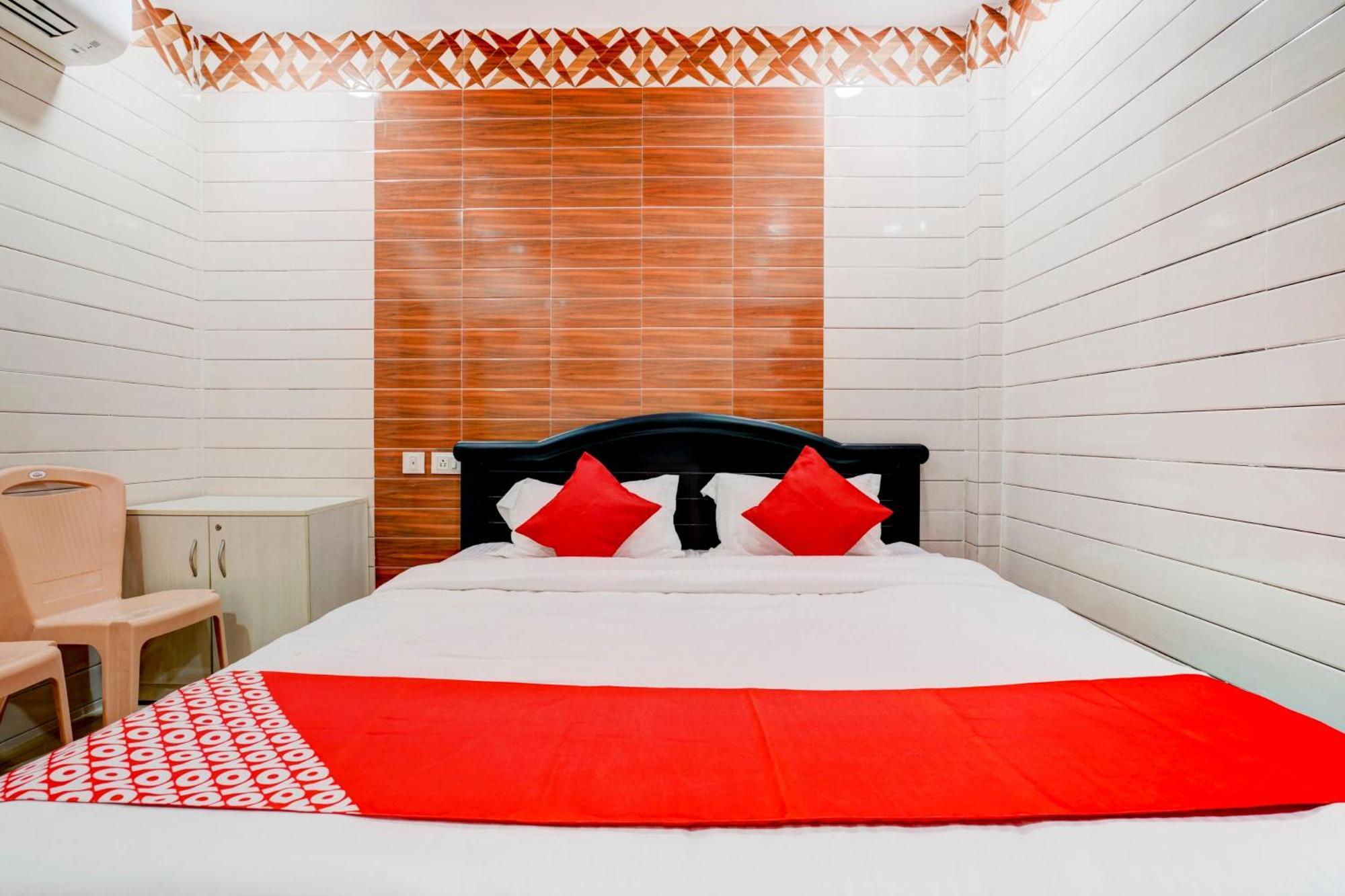 Hotel O Aroma Classic Near Nampally Main Railway Station حيدر أباد المظهر الخارجي الصورة