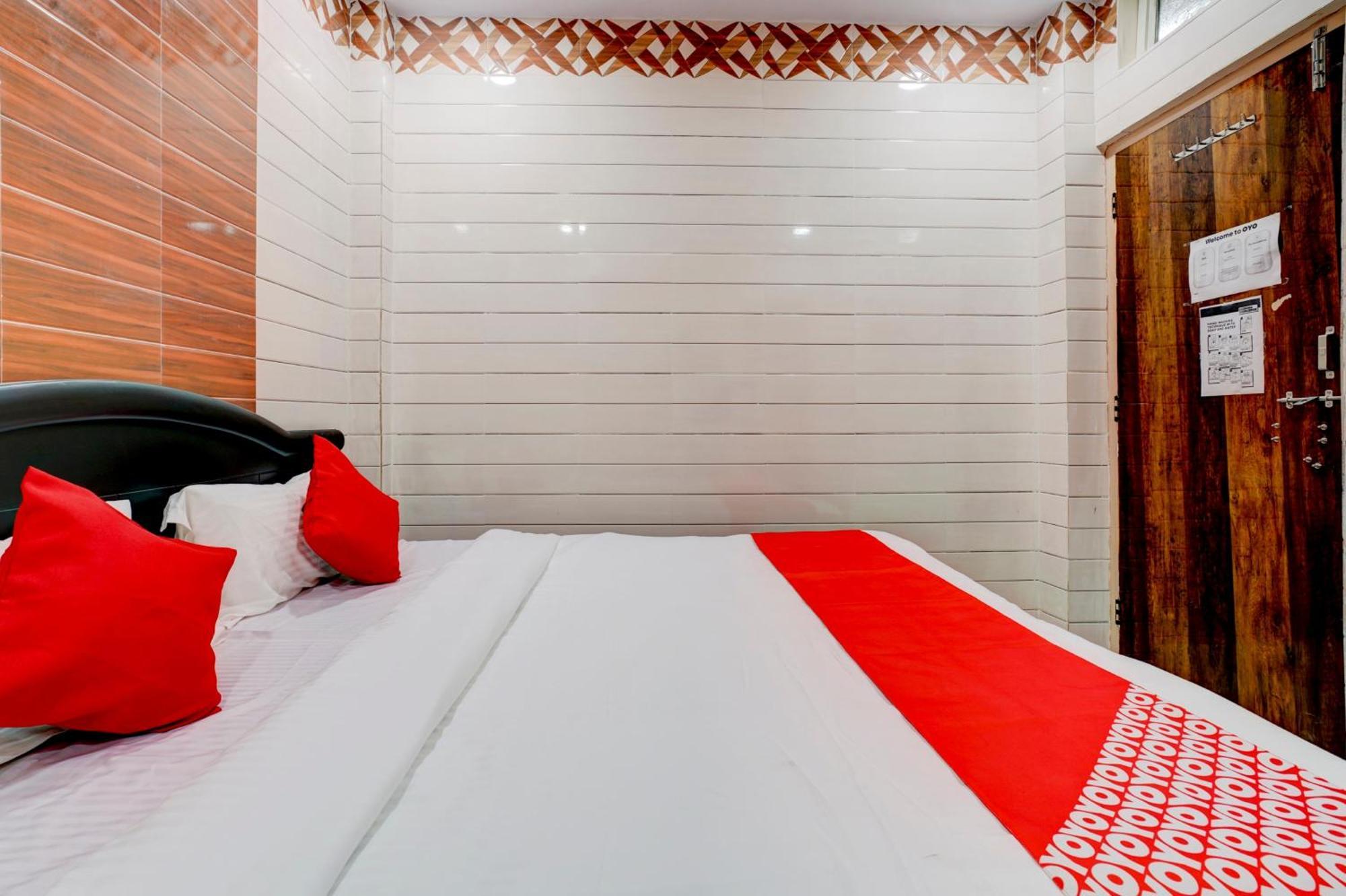 Hotel O Aroma Classic Near Nampally Main Railway Station حيدر أباد المظهر الخارجي الصورة